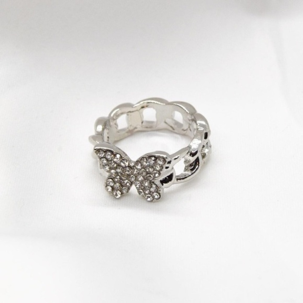 Butterfly Chain Ring - Picture 3 of 4